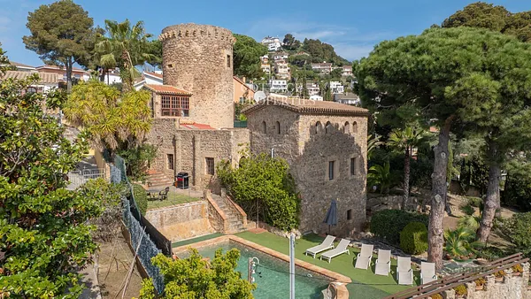 Finca de recreo de 0,15 ha en venta en Santa susanna, Barcelona