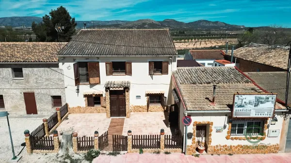 Finca rústica de 0,08 ha en venta en Monovar - monover, Alicante