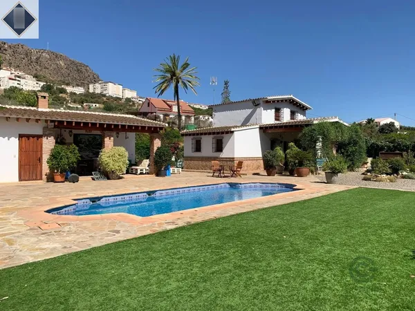 Finca de recreo de 0,0507 ha en venta en Alora, Malaga