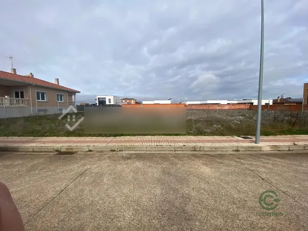 Terreno urbano de 0,08 ha en venta en Salamanca