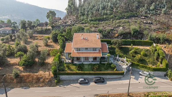Casa de 0,1 ha en venta en Bragança