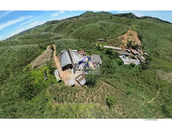 Finca rústica de 120 ha en venta en Antioquia