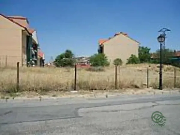 Terreno urbano de 1,3657 ha en venta en El molar, Madrid