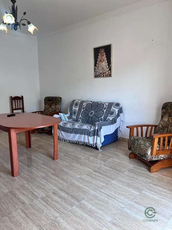 Casa de 0,011 ha en venta en Guillena, Sevilla