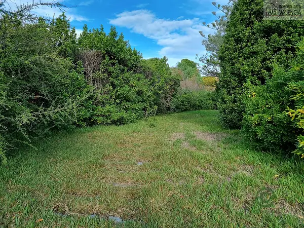 Terreno urbano de 0,05 ha en venta en Paterna, Valencia
