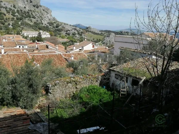 Terreno urbano de 0,013 ha en venta en Grazalema, Cadiz