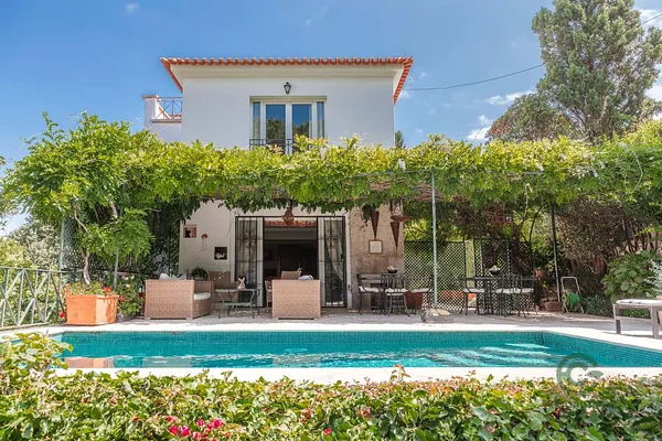 Casa de 0,0485 ha en venta en Cascais e estoril, Lisboa