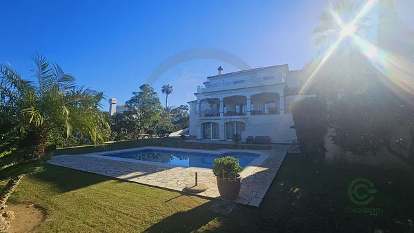 Casa de 0,145 ha en venta en Sotogrande, Cadiz