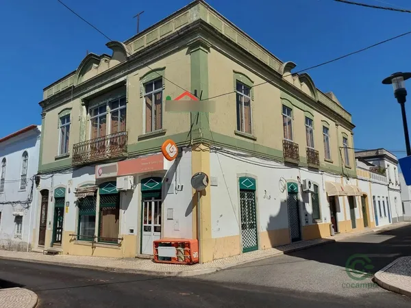 Casa de 0,0382 ha en venta en Ferreira do alentejo, Beja