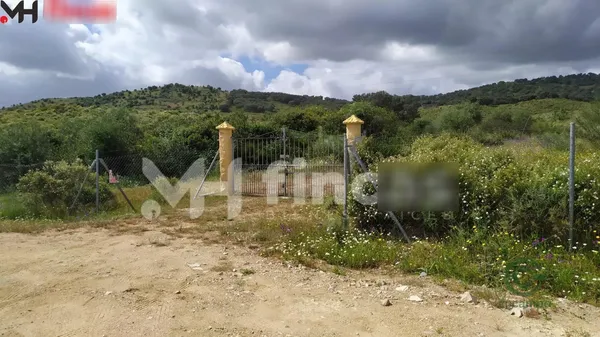 Finca rústica de 35,1329 ha en venta en El castillo de las guardas, Sevilla