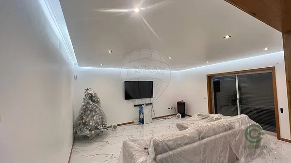 Casa de 0,0407 ha en venta en Oliveira do bairro, Aveiro