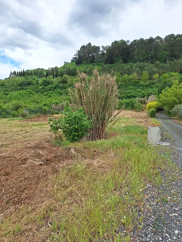 Finca rústica de 0,42 ha en venta en Navarra