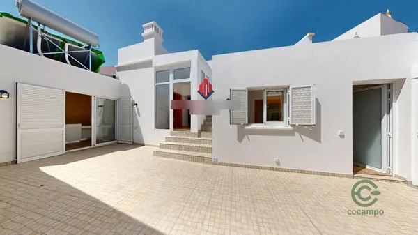 Casa de 0,0091 ha en venta en Portimão, Faro