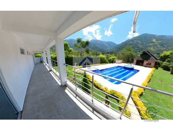 Finca rústica de 2,23 ha en venta en Antioquia