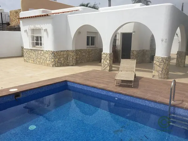 Casa de 0,03 ha en venta en Vera playa, Almeria