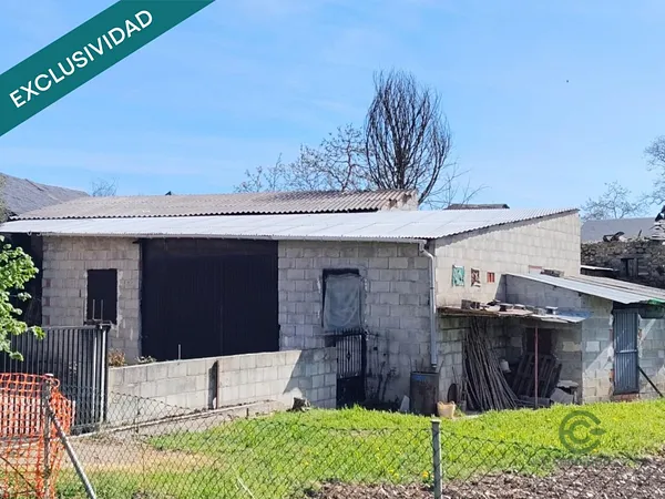 Terreno urbano de 0,2 ha en venta en Dehesas, León