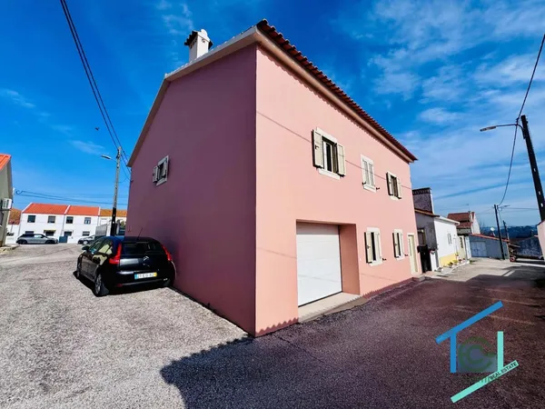 Casa de 0,0158 ha en venta en Tomar, Santarém