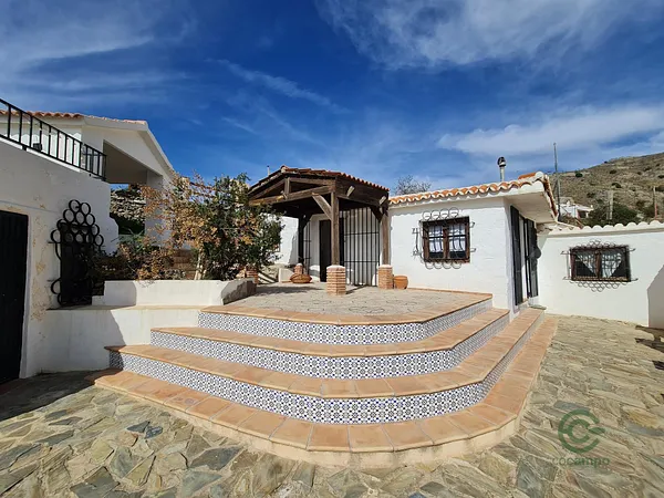 Finca rústica de 0,015 ha en venta en Rubite, Granada