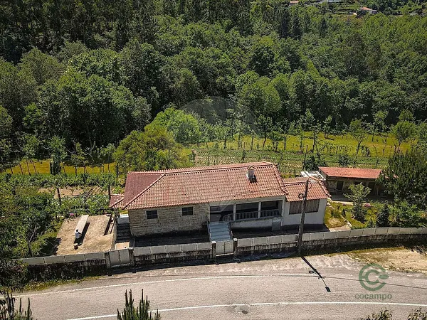 Finca rústica de 0,8207 ha en venta en Bragança