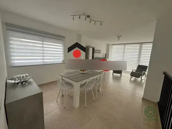 Casa de 0,05 ha en venta en Chiva, Valencia