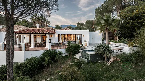 Casa de 0,1666 ha en venta en Benahavis, Malaga