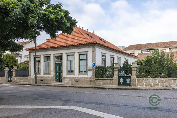 Casa de 0,05 ha en venta en Valpaços e sanfins, Vila real