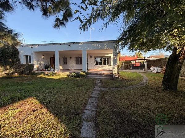 Casa de 0,0555 ha en venta en Valencina de la concepción, Sevilla