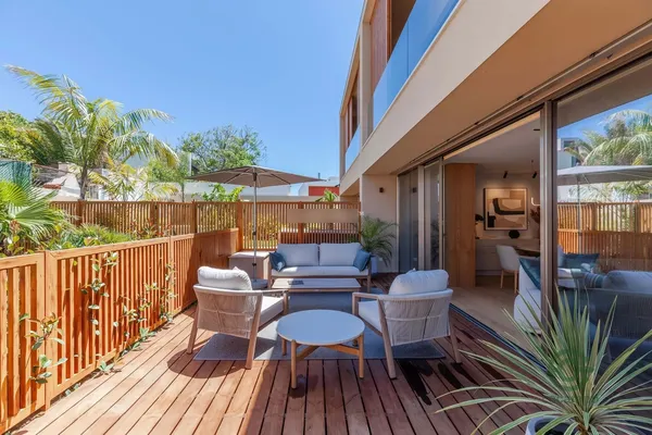 Casa de 0,0216 ha en venta en Carcavelos e parede, Lisboa