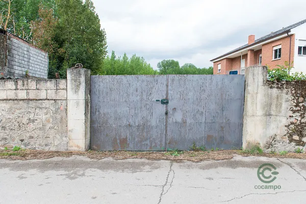 Terreno urbano de 0,19 ha en venta en León