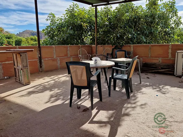 Finca agrícola de 0,56 ha en venta en Guájar faragüit, Granada