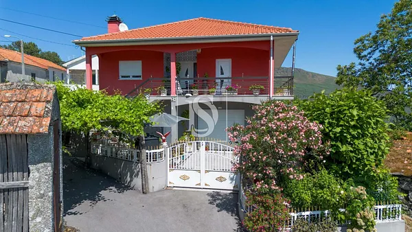 Casa de 0,057 ha en venta en Baião, Porto