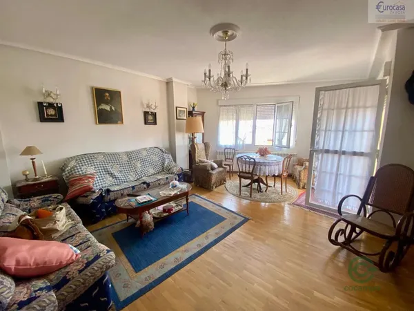 Casa de 0,0182 ha en venta en Villaralbo, Zamora